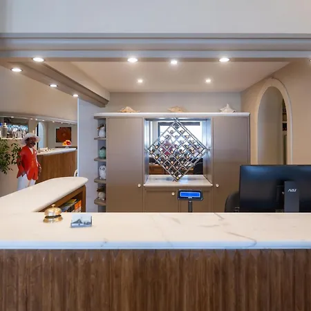 San Francisco Hotel 3*
