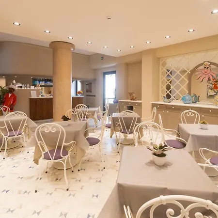 San Francisco Hotel 3*