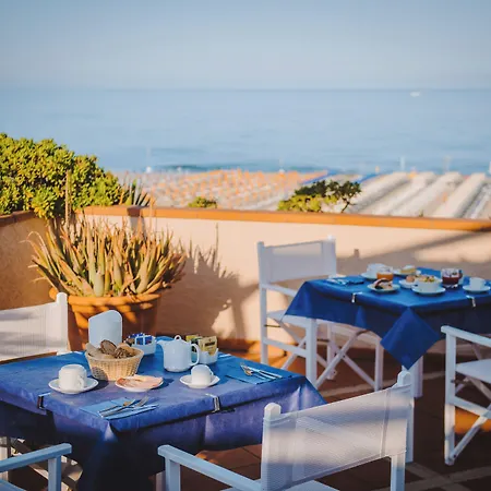 San Francisco 3* Viareggio