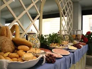 Отель San Francisco Виареджо